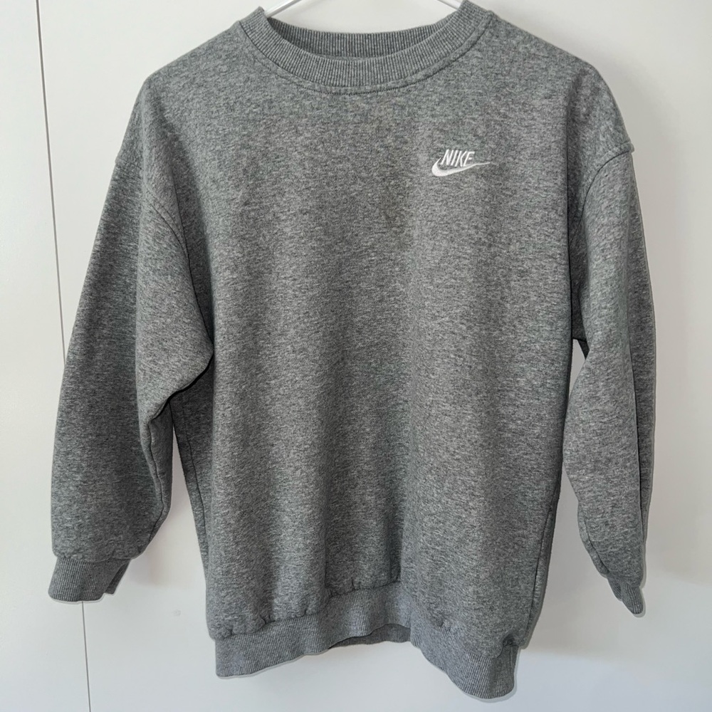 Nike-grey crew neck sweatshirt